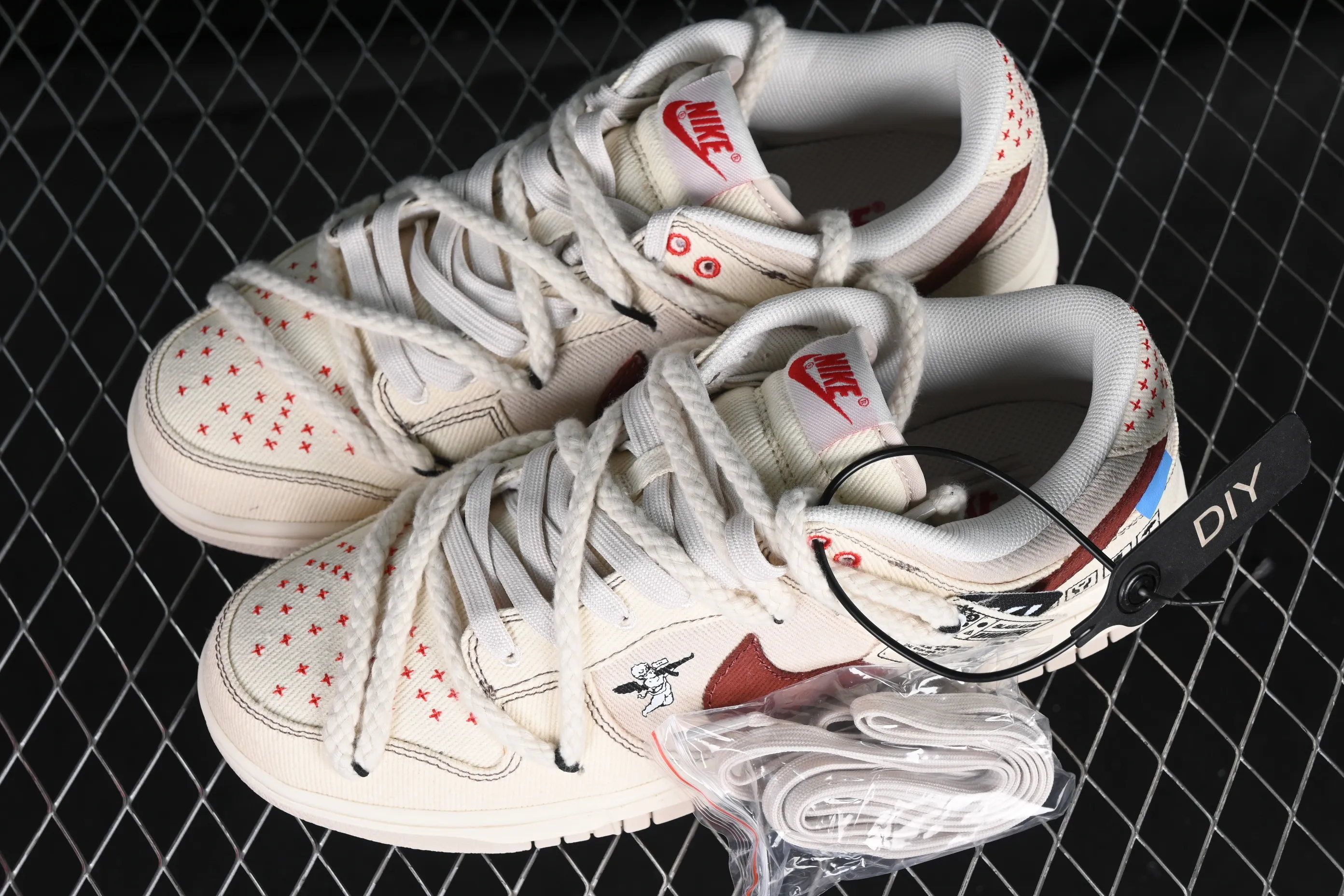 All categories Nk SB Dunk series Nk SB Dunk Low low-top sneakers Nk Dunk Low Outdoor wear high street style Sashiko embroidery Retro hemp rope deconstruction SB low-top casual sneakers DV0834-100